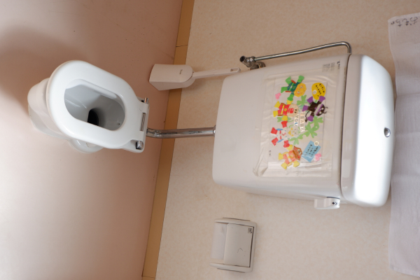 子ども用トイレ